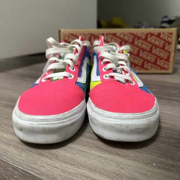 only warn maybe 5 times. *WILL CLEAN SHOES BEFORE SHIPPING* - Picture 4 of 6